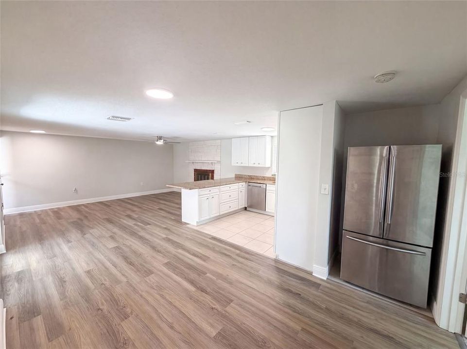 En Venta: $275,000 (4 camas, 2 baños, 1546 Pies cuadrados)
