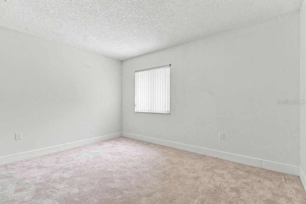 For Sale: $399,990 (4 beds, 2 baths, 1601 Square Feet)