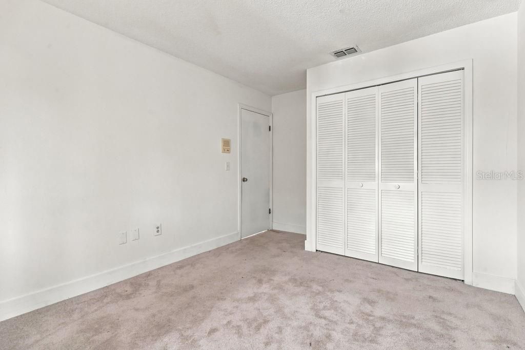 For Sale: $399,990 (4 beds, 2 baths, 1601 Square Feet)
