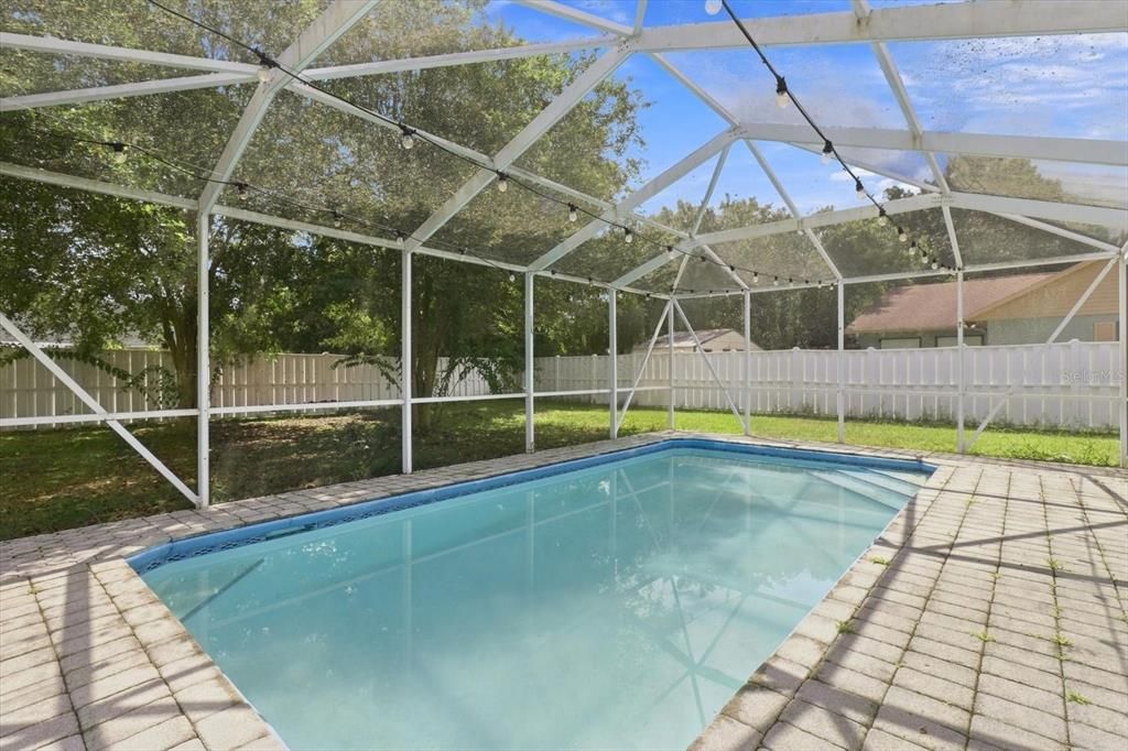 For Sale: $249,900 (3 beds, 2 baths, 1271 Square Feet)