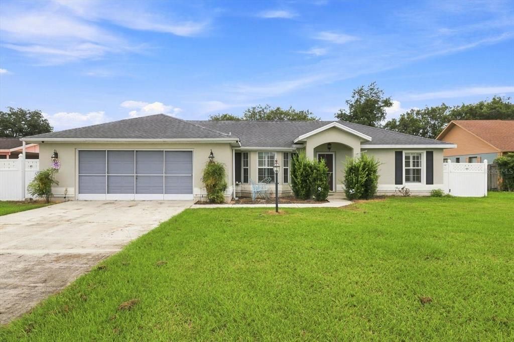 For Sale: $249,900 (3 beds, 2 baths, 1271 Square Feet)