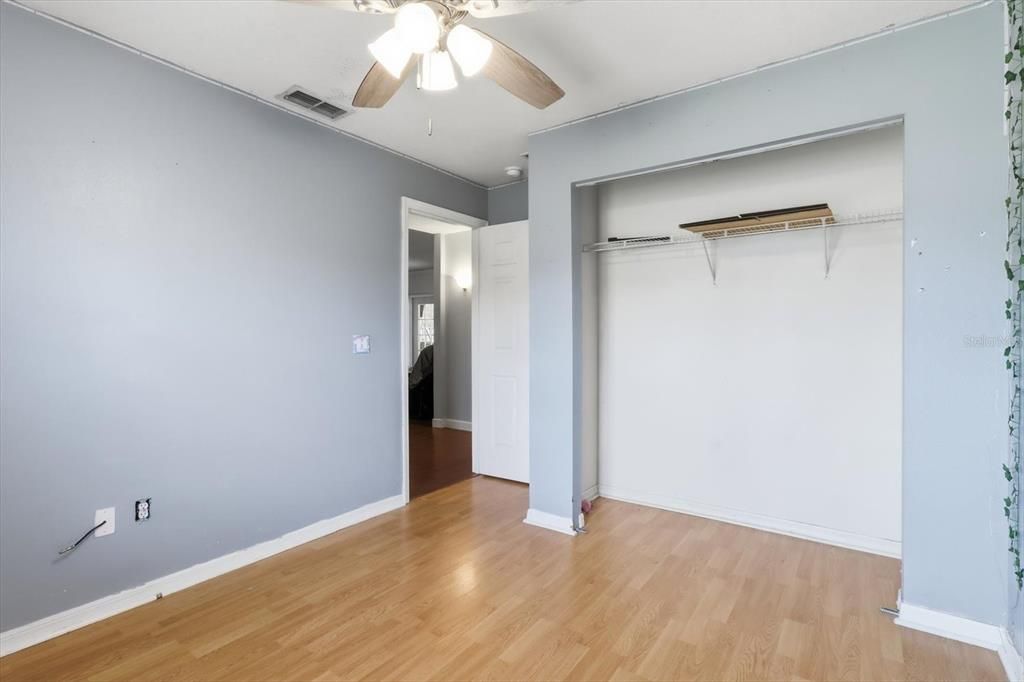 For Sale: $249,900 (3 beds, 2 baths, 1271 Square Feet)