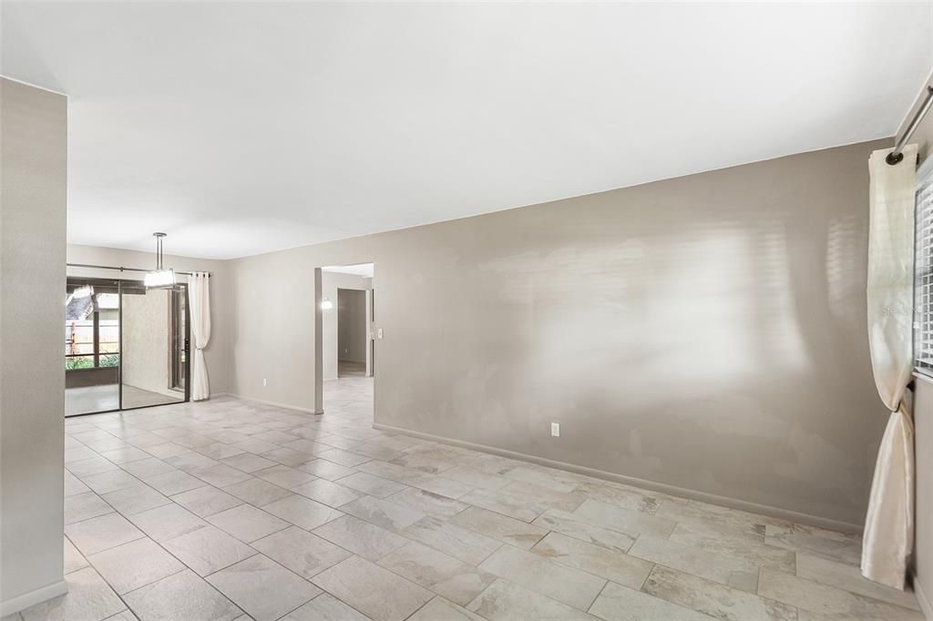 For Sale: $350,000 (3 beds, 2 baths, 1701 Square Feet)
