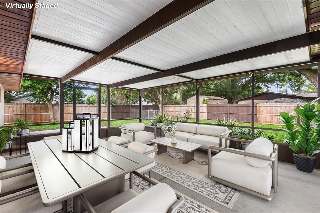 For Sale: $350,000 (3 beds, 2 baths, 1701 Square Feet)