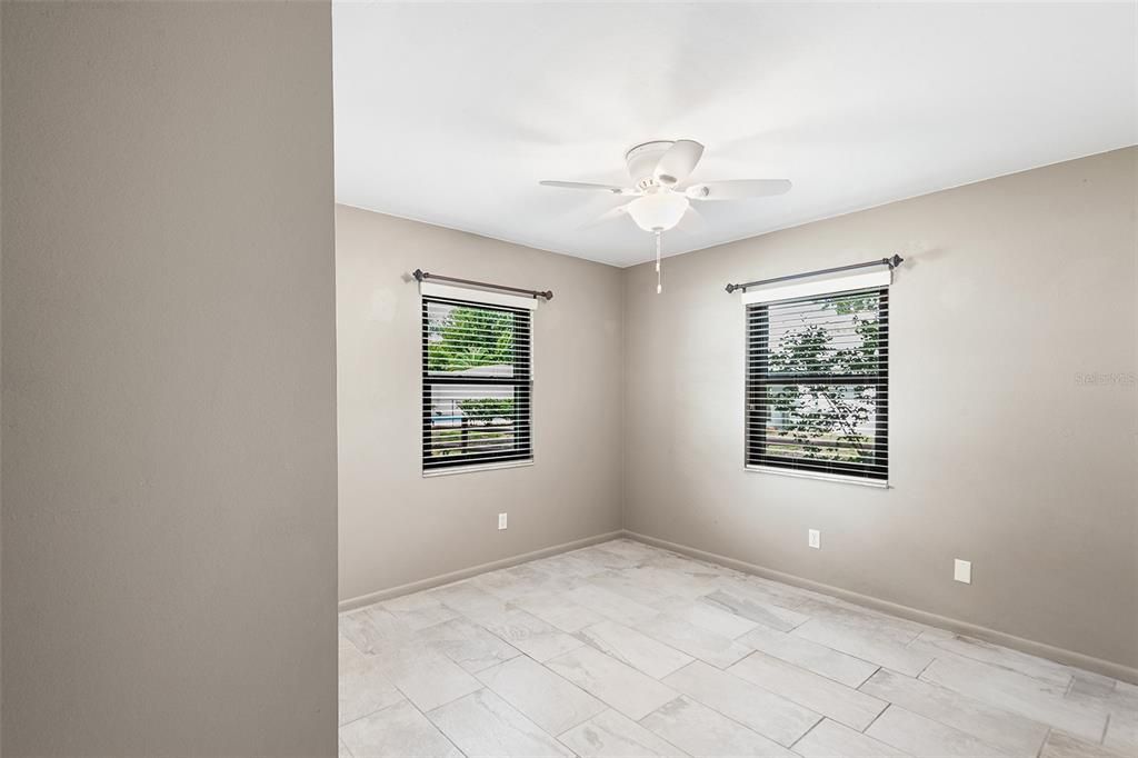 For Sale: $350,000 (3 beds, 2 baths, 1701 Square Feet)
