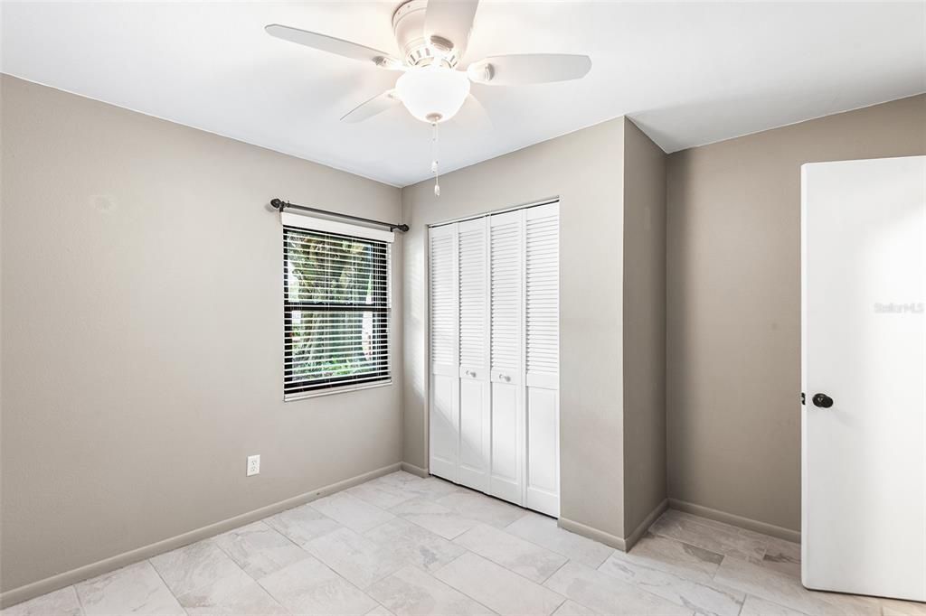 For Sale: $350,000 (3 beds, 2 baths, 1701 Square Feet)