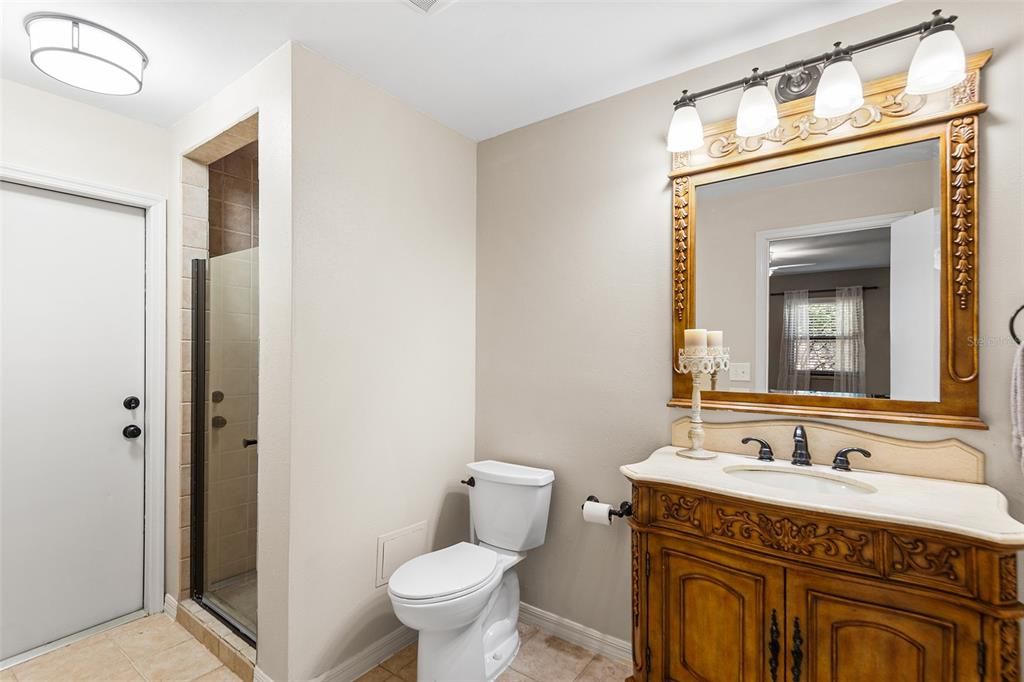 For Sale: $350,000 (3 beds, 2 baths, 1701 Square Feet)