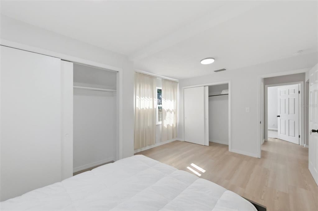 На продажу: $335,000 (3 спален, 2 ванн, 1054 Квадратных фут)
