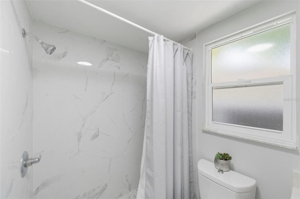 На продажу: $335,000 (3 спален, 2 ванн, 1054 Квадратных фут)