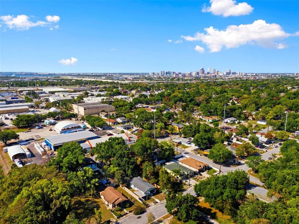На продажу: $335,000 (3 спален, 2 ванн, 1054 Квадратных фут)