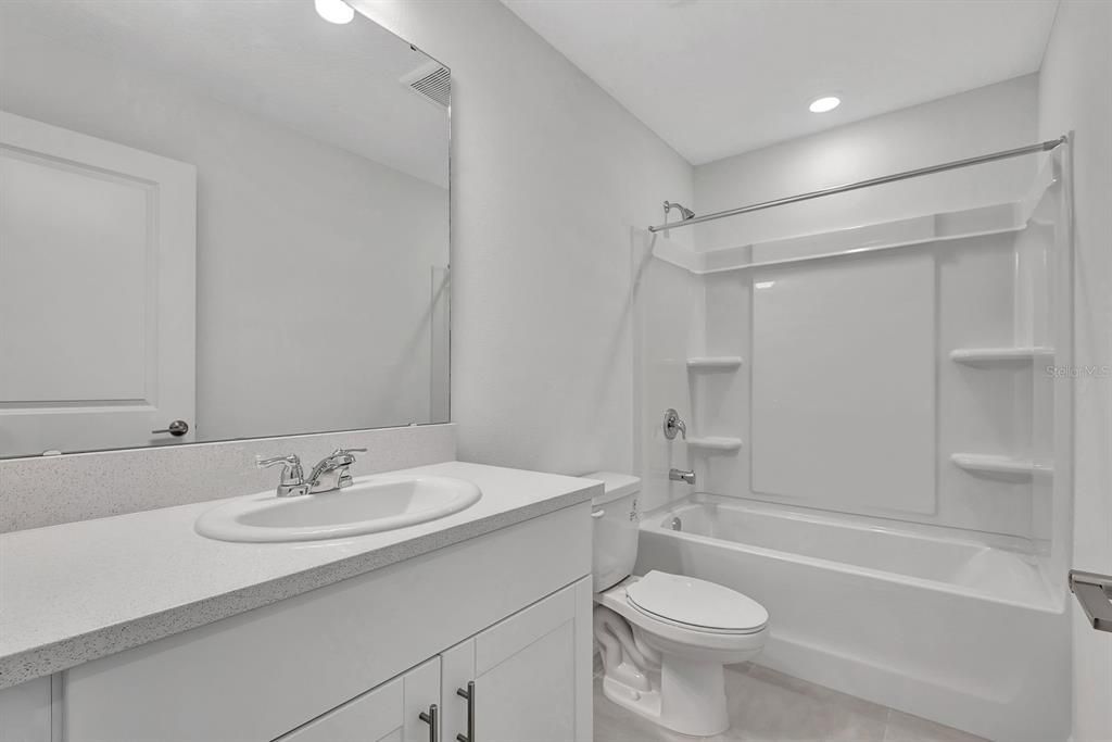 В аренду: $2,200 (3 спален, 2 ванн, 1565 Квадратных фут)