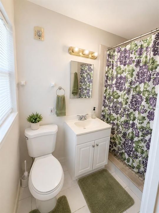 For Sale: $265,000 (4 beds, 2 baths, 1718 Square Feet)