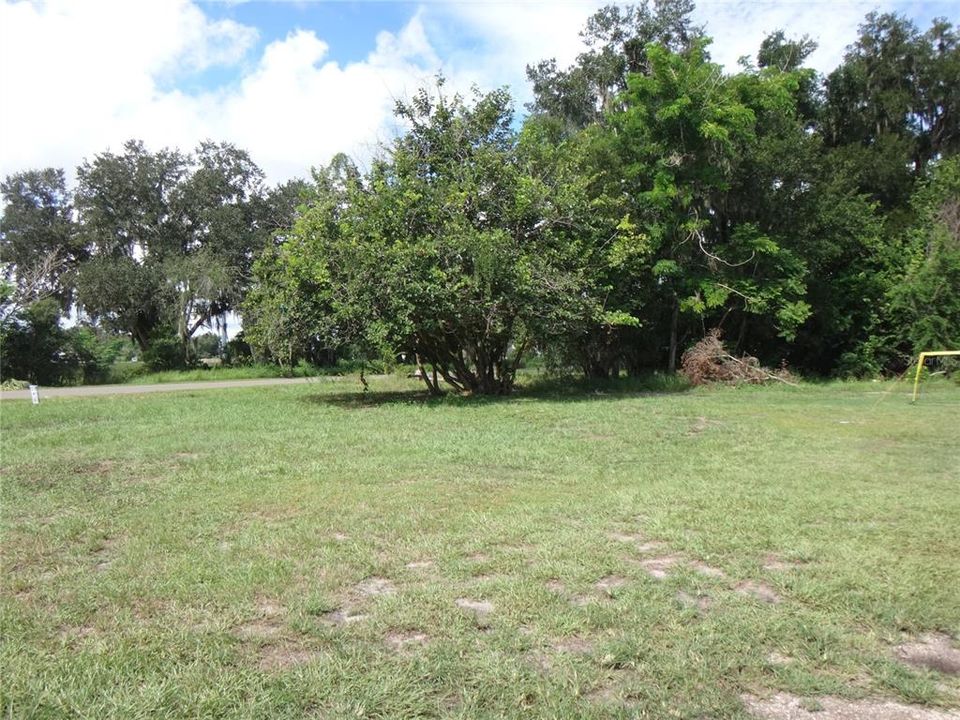 На продажу: $39,900 (0.17 acres)