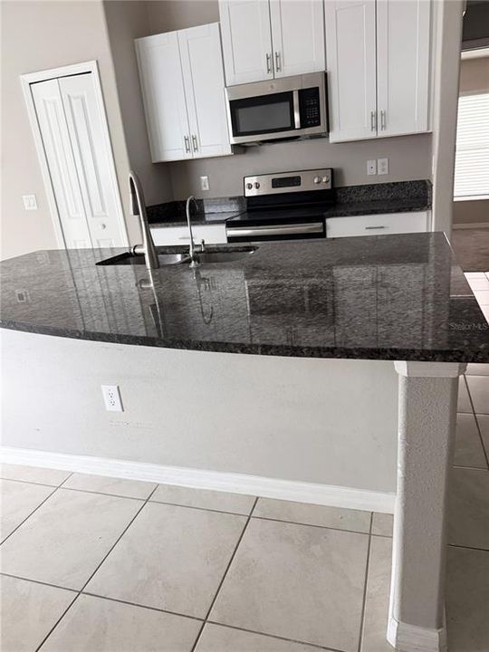 For Sale: $269,900 (3 beds, 2 baths, 1214 Square Feet)