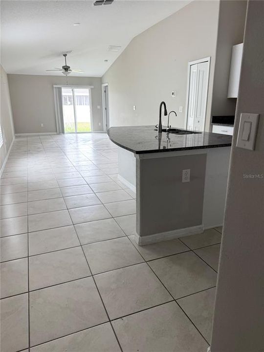 For Sale: $269,900 (3 beds, 2 baths, 1214 Square Feet)
