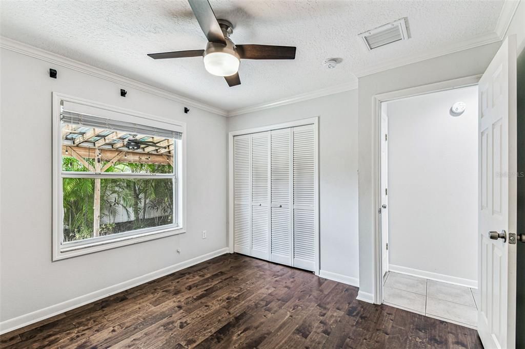 For Rent: $3,000 (3 beds, 2 baths, 1132 Square Feet)