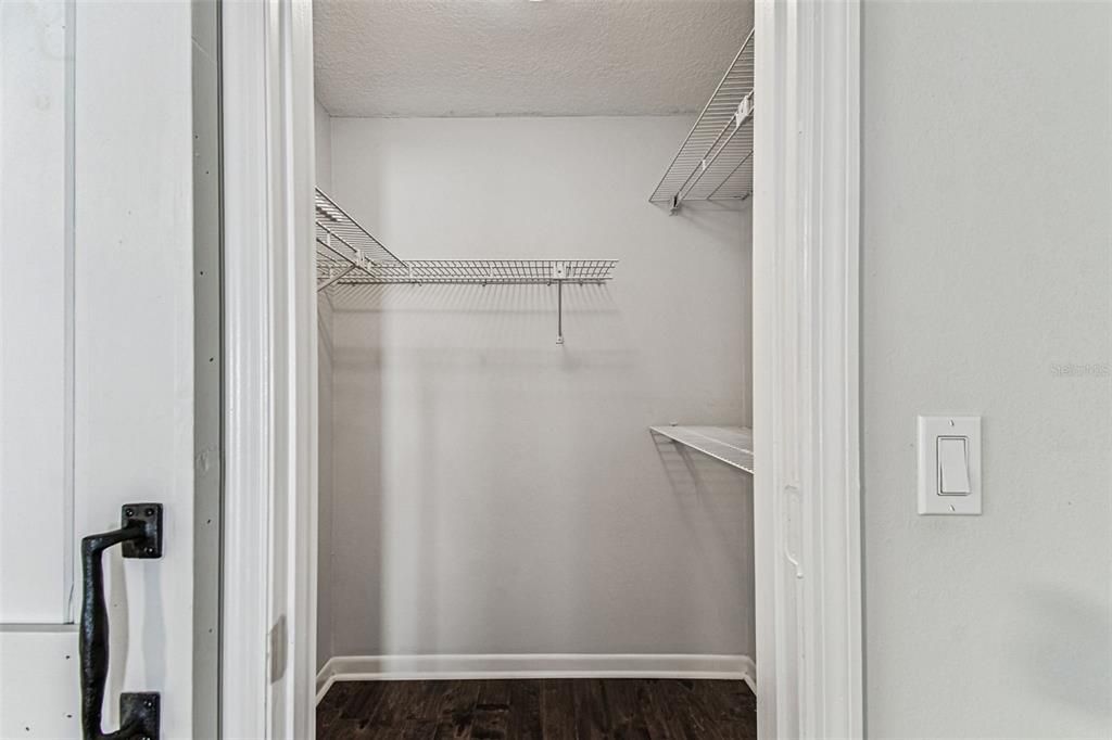 For Rent: $3,000 (3 beds, 2 baths, 1132 Square Feet)