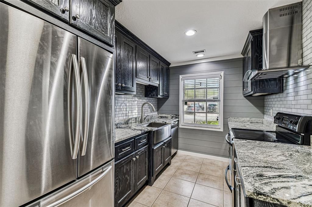 For Rent: $3,000 (3 beds, 2 baths, 1132 Square Feet)