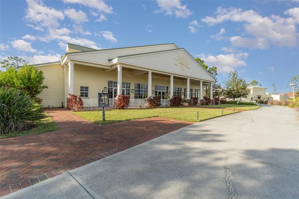 For Sale: $417,500 (3 beds, 2 baths, 1750 Square Feet)
