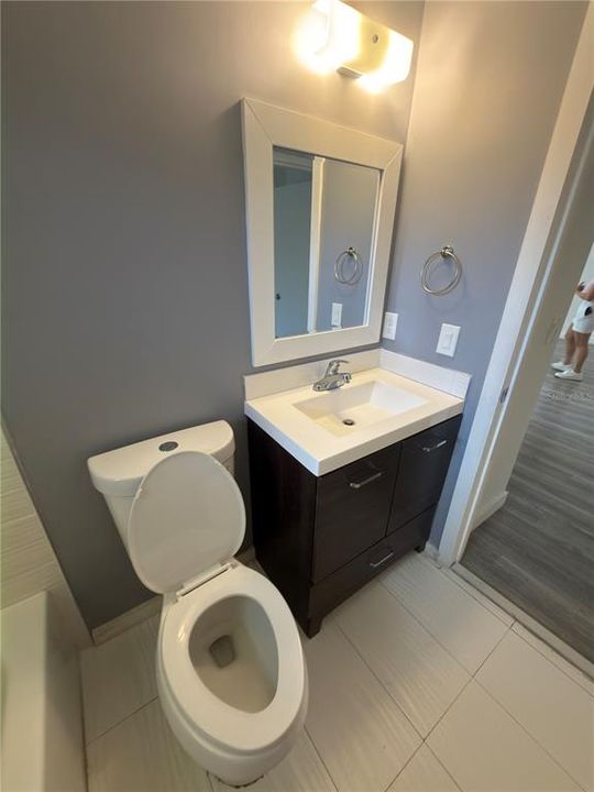 For Rent: $1,399 (2 beds, 1 baths, 950 Square Feet)