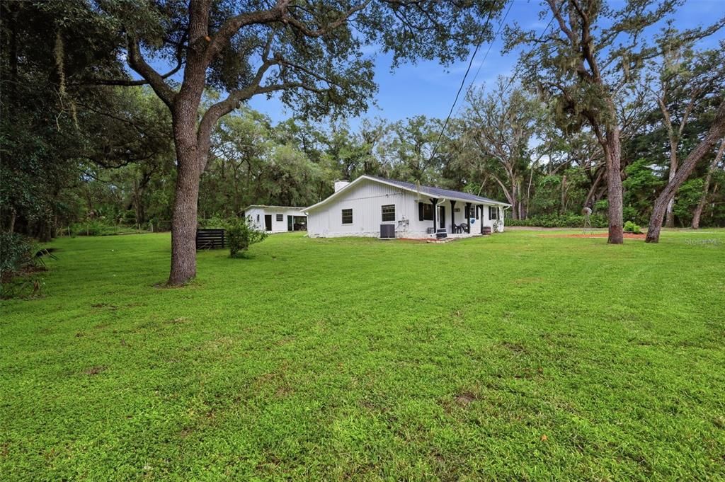 For Sale: $430,000 (2 beds, 2 baths, 1560 Square Feet)
