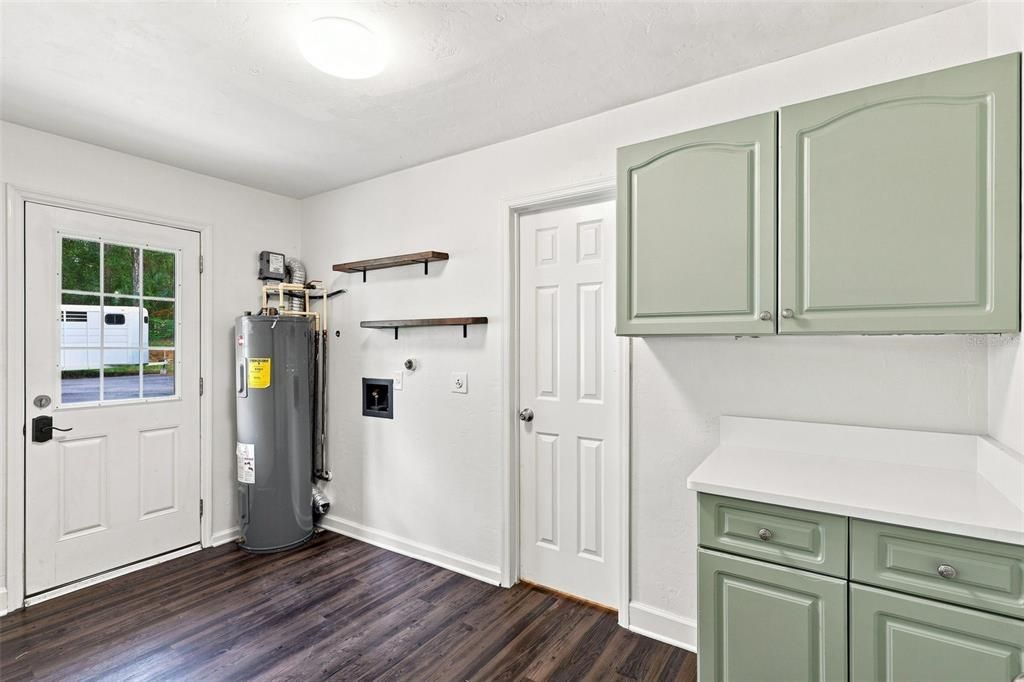 For Sale: $430,000 (2 beds, 2 baths, 1560 Square Feet)