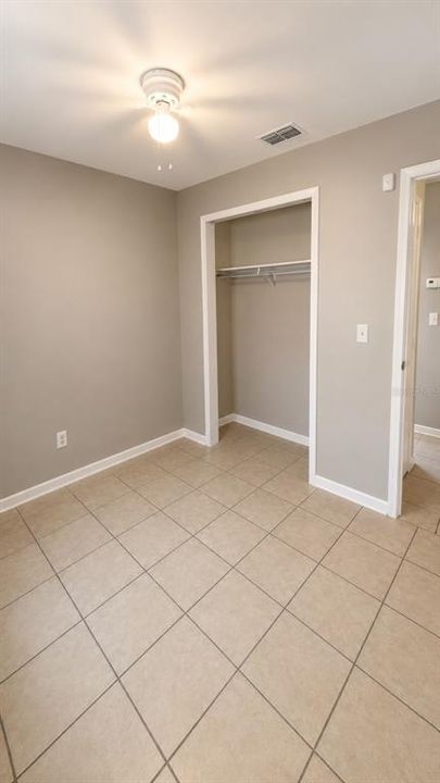 For Rent: $2,300 (3 beds, 1 baths, 1715 Square Feet)
