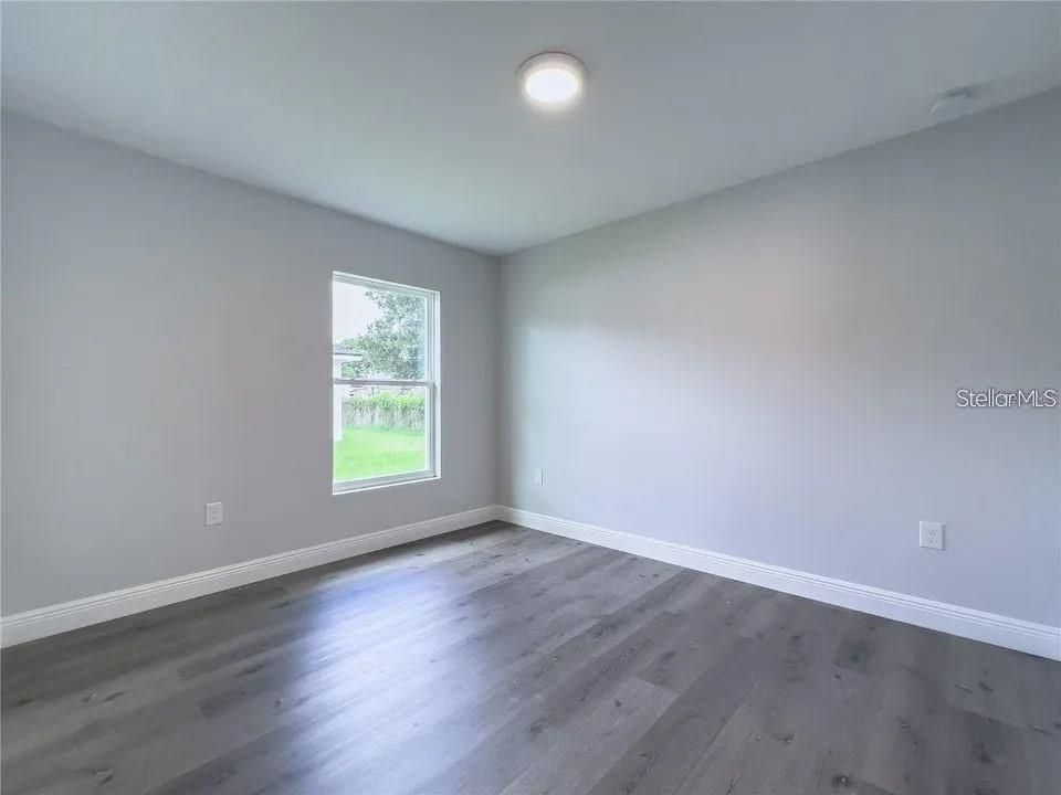В аренду: $1,897 (3 спален, 2 ванн, 1290 Квадратных фут)