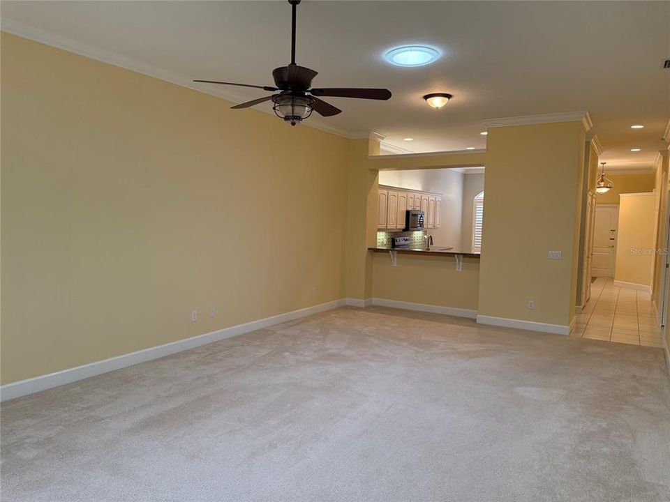 For Sale: $295,000 (3 beds, 2 baths, 1684 Square Feet)