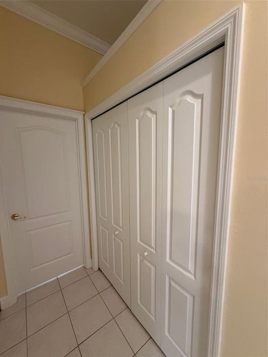 For Sale: $295,000 (3 beds, 2 baths, 1684 Square Feet)