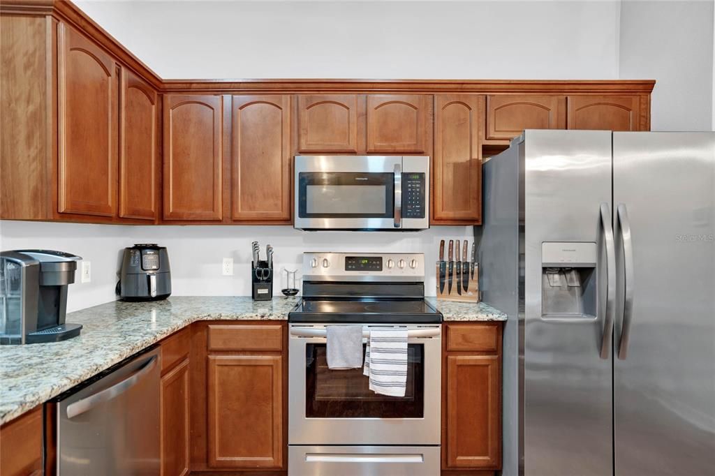 For Sale: $235,000 (2 beds, 2 baths, 1240 Square Feet)