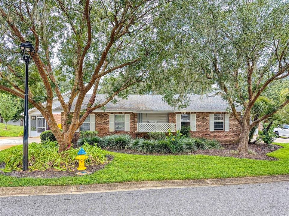 For Sale: $289,900 (3 beds, 2 baths, 2010 Square Feet)
