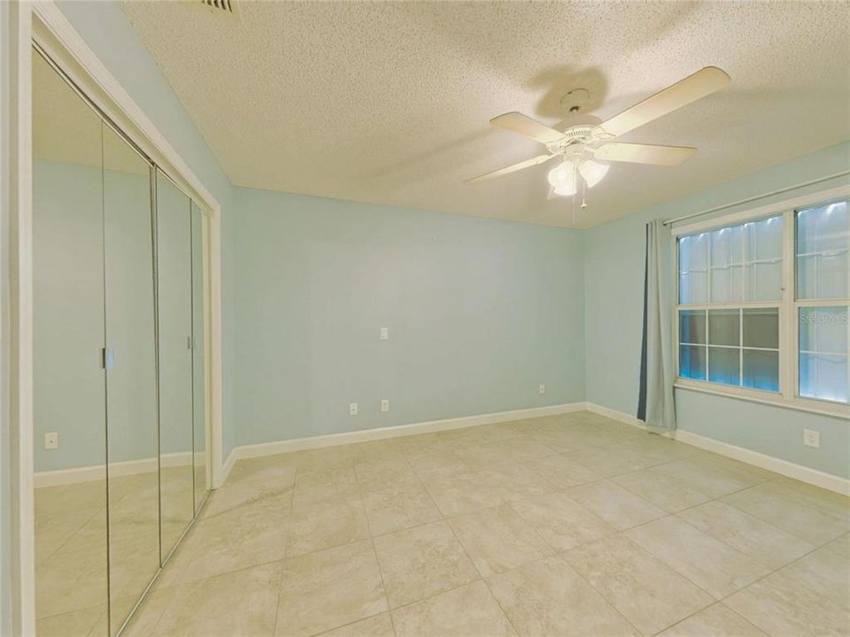 For Sale: $289,900 (3 beds, 2 baths, 2010 Square Feet)