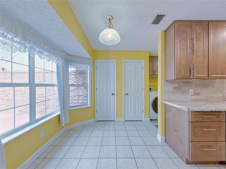 For Sale: $289,900 (3 beds, 2 baths, 2010 Square Feet)