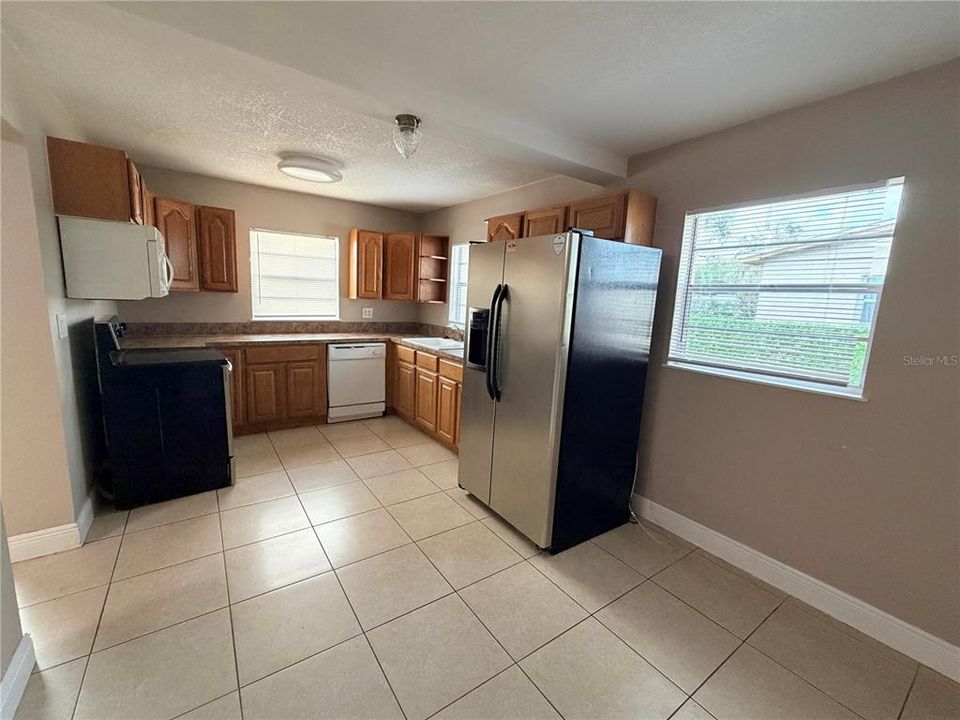 Active With Contract: $295,000 (3 beds, 2 baths, 1340 Square Feet)