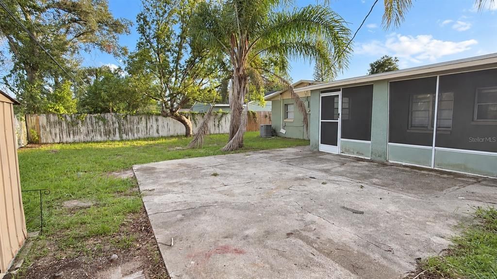 Active With Contract: $295,000 (3 beds, 2 baths, 1340 Square Feet)