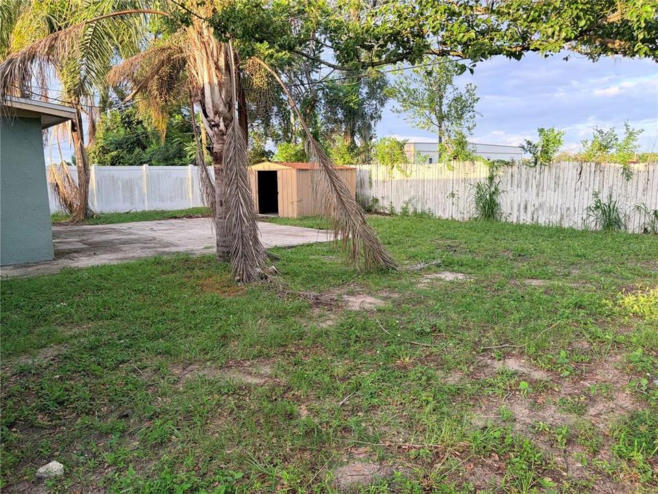 Active With Contract: $295,000 (3 beds, 2 baths, 1340 Square Feet)