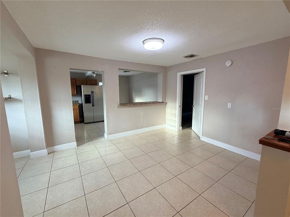 Active With Contract: $295,000 (3 beds, 2 baths, 1340 Square Feet)