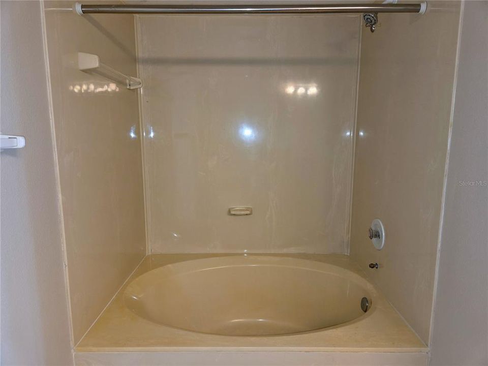 В аренду: $2,500 (2 спален, 2 ванн, 1075 Квадратных фут)