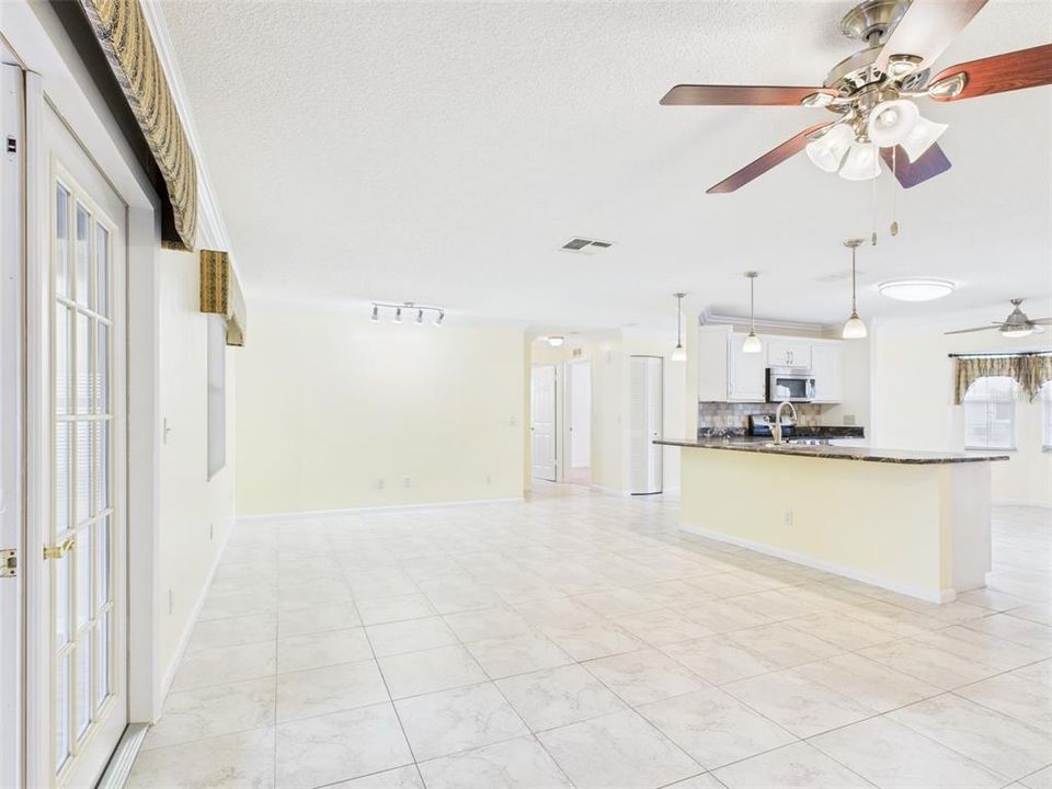 For Rent: $1,750 (2 beds, 2 baths, 1567 Square Feet)