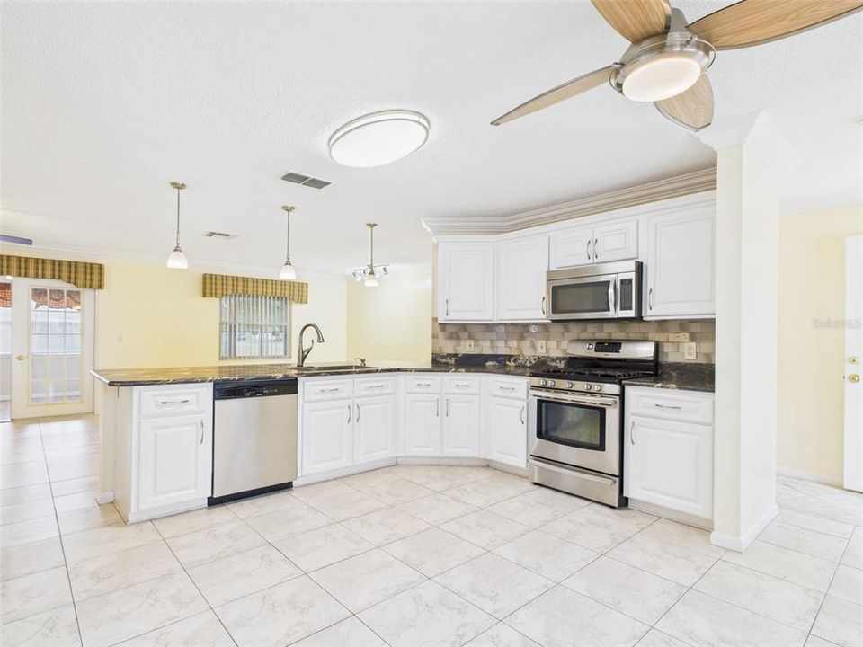 For Rent: $1,750 (2 beds, 2 baths, 1567 Square Feet)