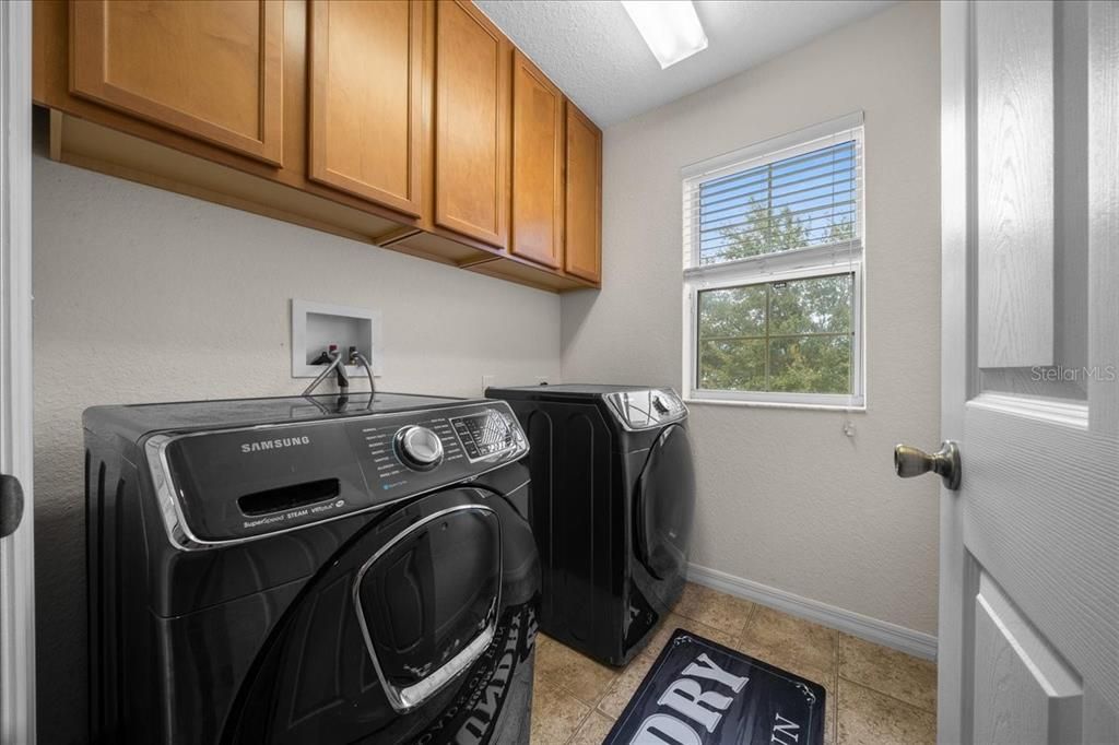 For Sale: $360,000 (4 beds, 3 baths, 2629 Square Feet)