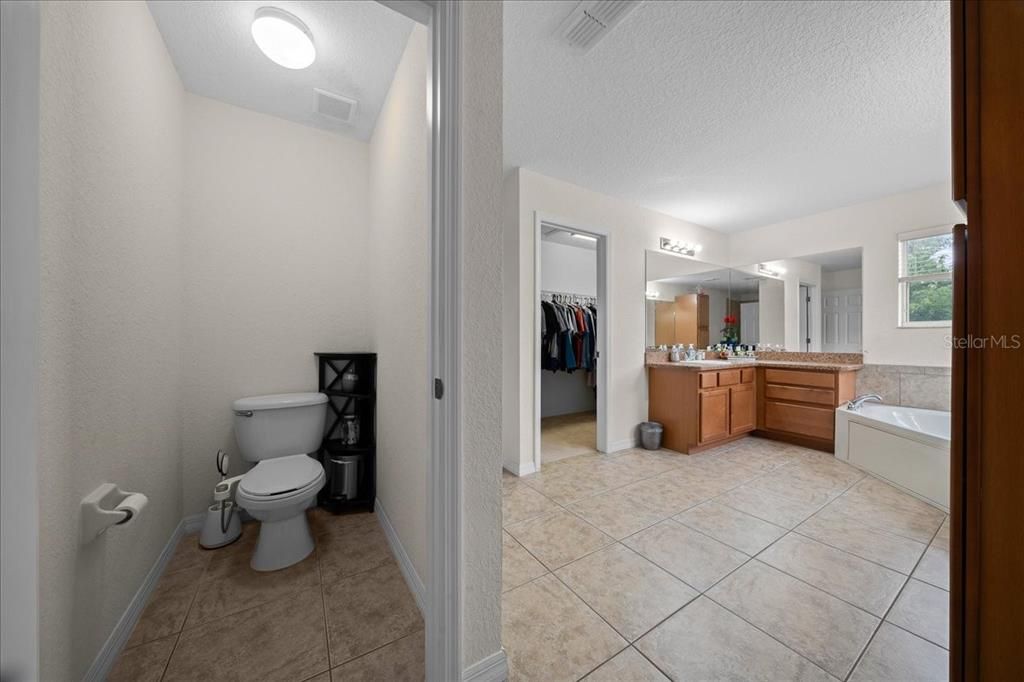 For Sale: $360,000 (4 beds, 3 baths, 2629 Square Feet)