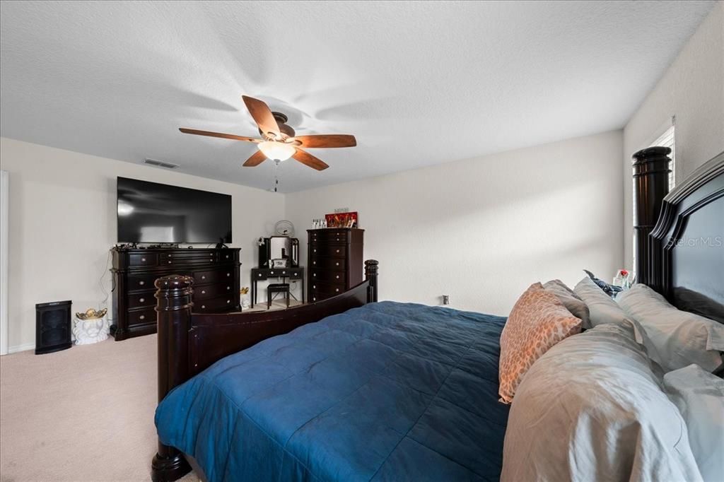 For Sale: $360,000 (4 beds, 3 baths, 2629 Square Feet)
