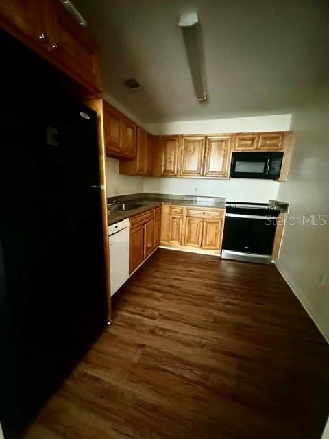For Sale: $129,000 (2 beds, 2 baths, 1165 Square Feet)