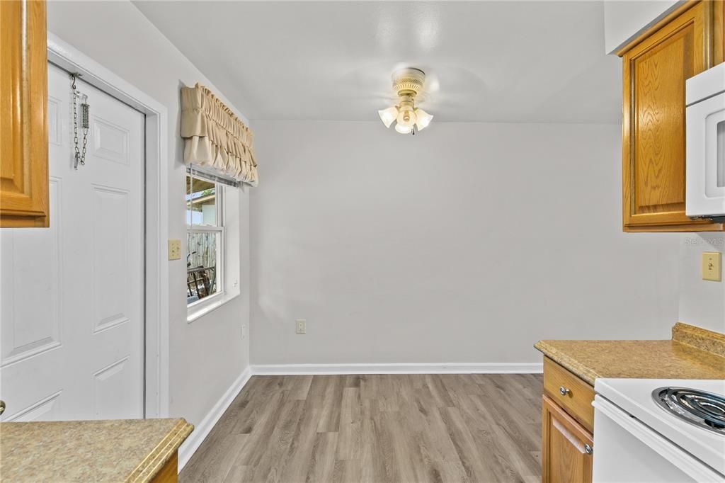For Sale: $255,000 (4 beds, 2 baths, 816 Square Feet)