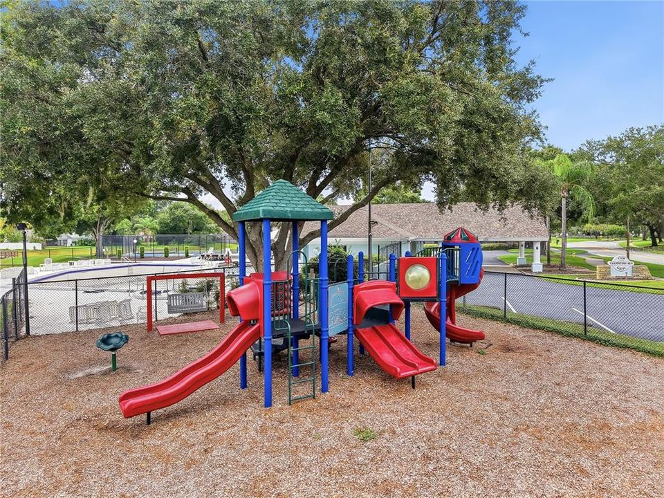 For Rent: $2,095 (2 beds, 2 baths, 1349 Square Feet)