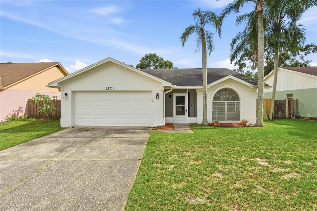 For Rent: $2,095 (2 beds, 2 baths, 1349 Square Feet)