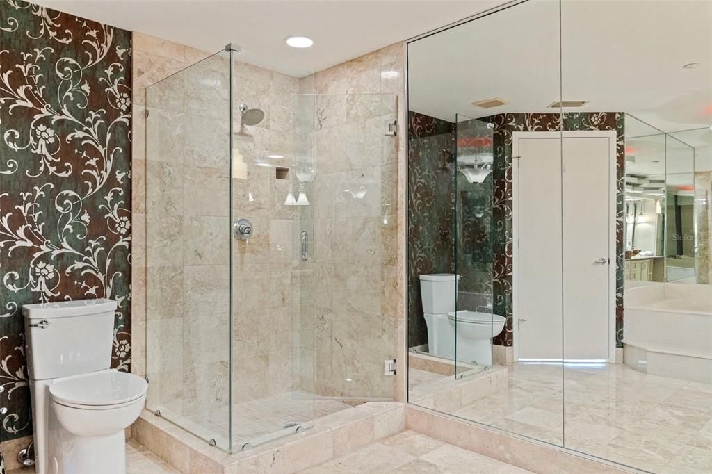 For Sale: $2,775,000 (3 beds, 4 baths, 3400 Square Feet)
