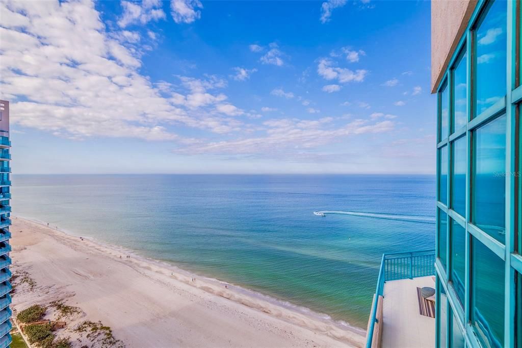 For Sale: $2,775,000 (3 beds, 4 baths, 3400 Square Feet)